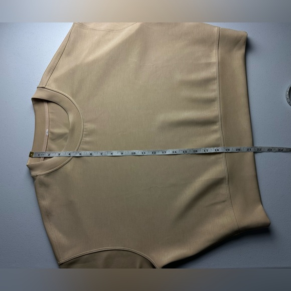 Lululemon Softstreme Perfectly Oversized Cropped Crew Sweatshirt Womens 8 Biege - Picture 6 of 7